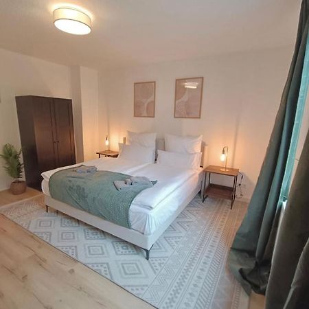Bright And Central With 2 Beds Incl Workspace Apartman Bochum Kültér fotó